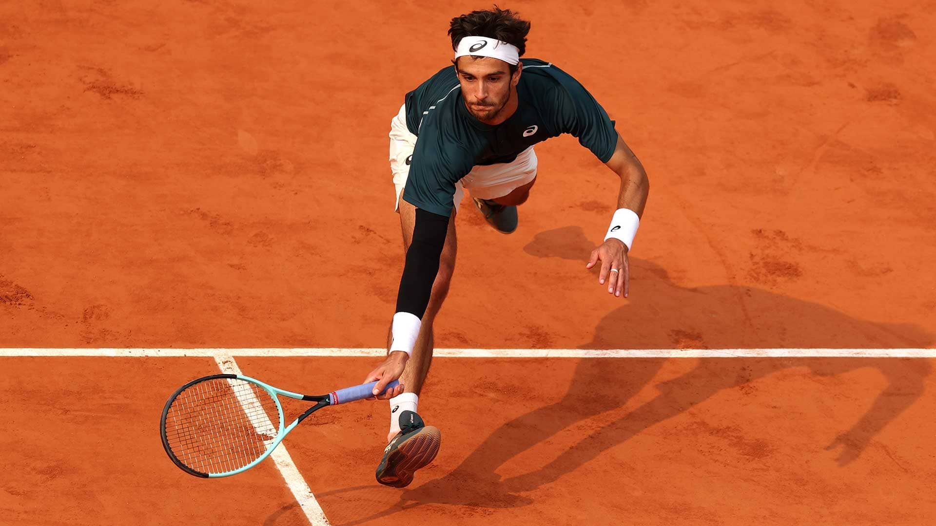 Lorenzo Musetti in action in Paris on Tuesday.