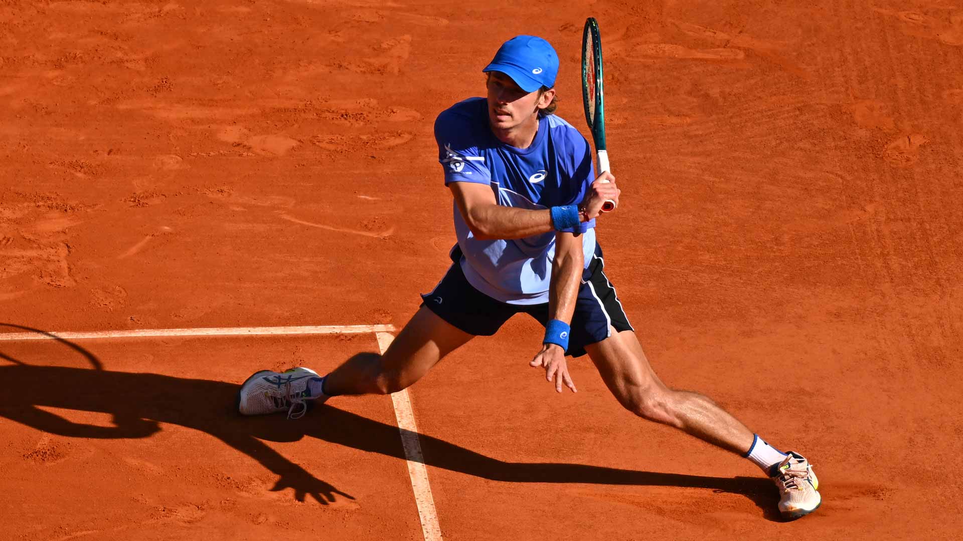 De Minaur ends Nadal’s Barcelona return