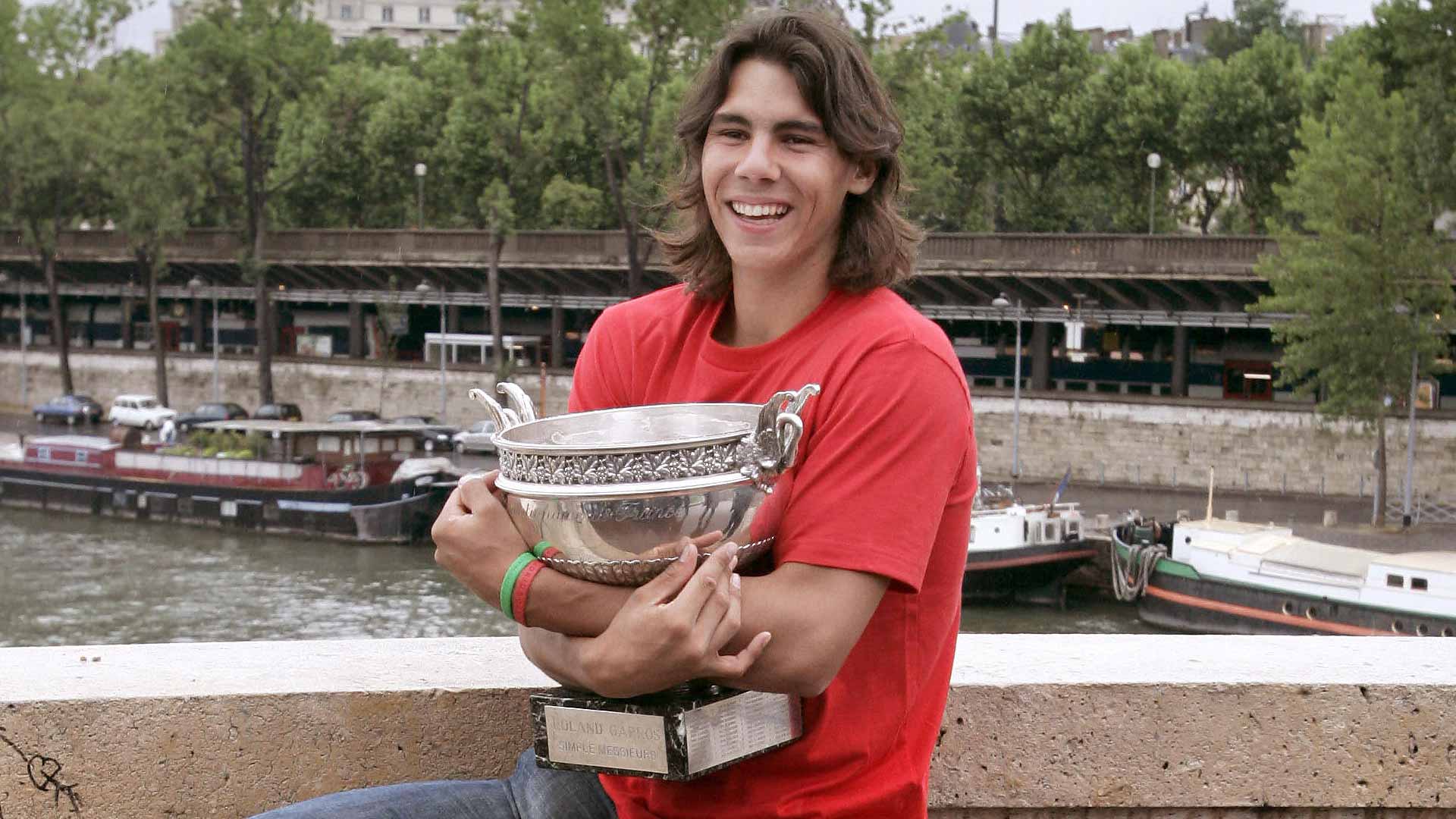 In 2005, Rafael Nadal won his first Roland Garros trophy at the age of 19