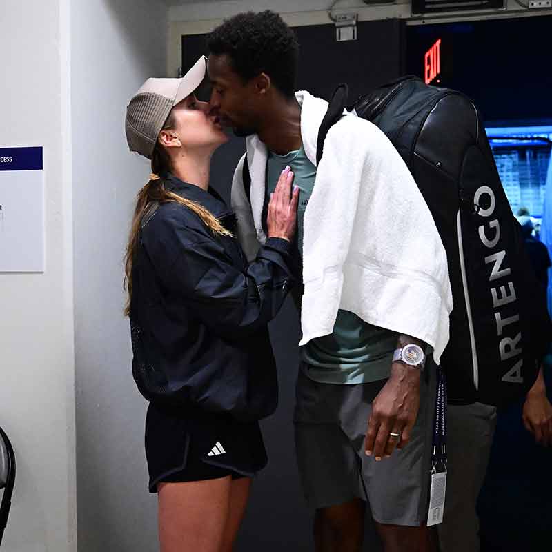 <a href='https://www.atptour.com/en/players/gael-monfils/mc65/overview'>Gael Monfils</a> celebrates his first-round Washington win with wife Elina Svitolina.