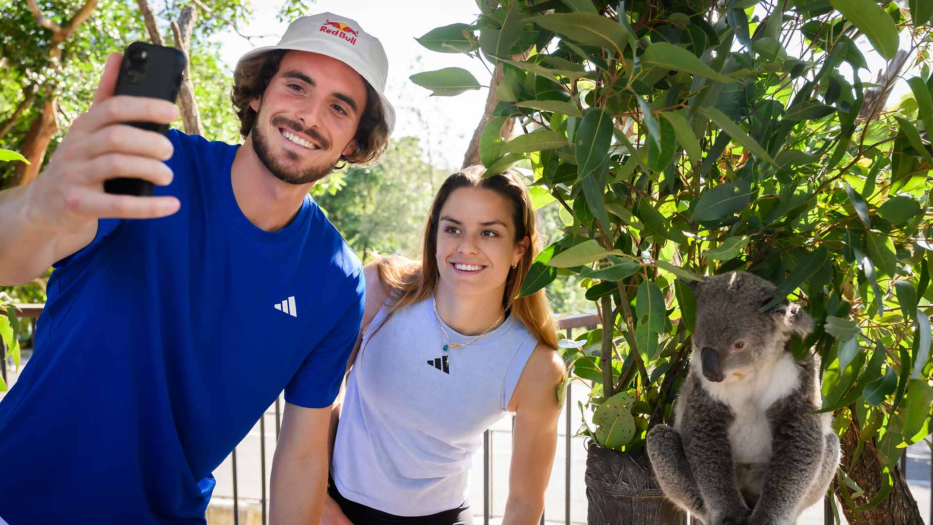Stefanos Tsitsipas y Maria Sakkari en el emblemático zoológico Taronga de Sídney.