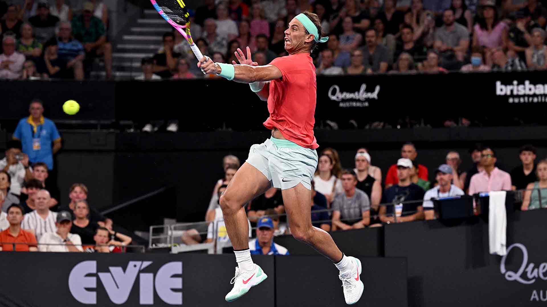 Rafael Nadal ha ganado sus dos primeros partidos de la temporada en Brisbane.