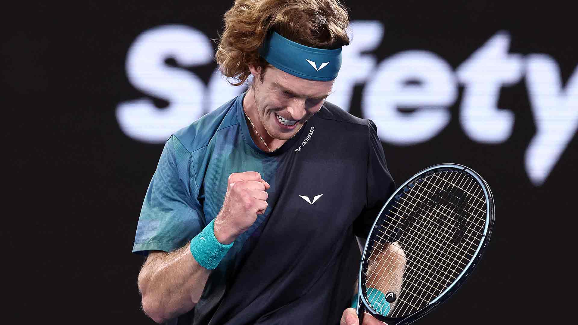 2024 Australian Open Rublev Advances Undefeated to 4th Round, Set to