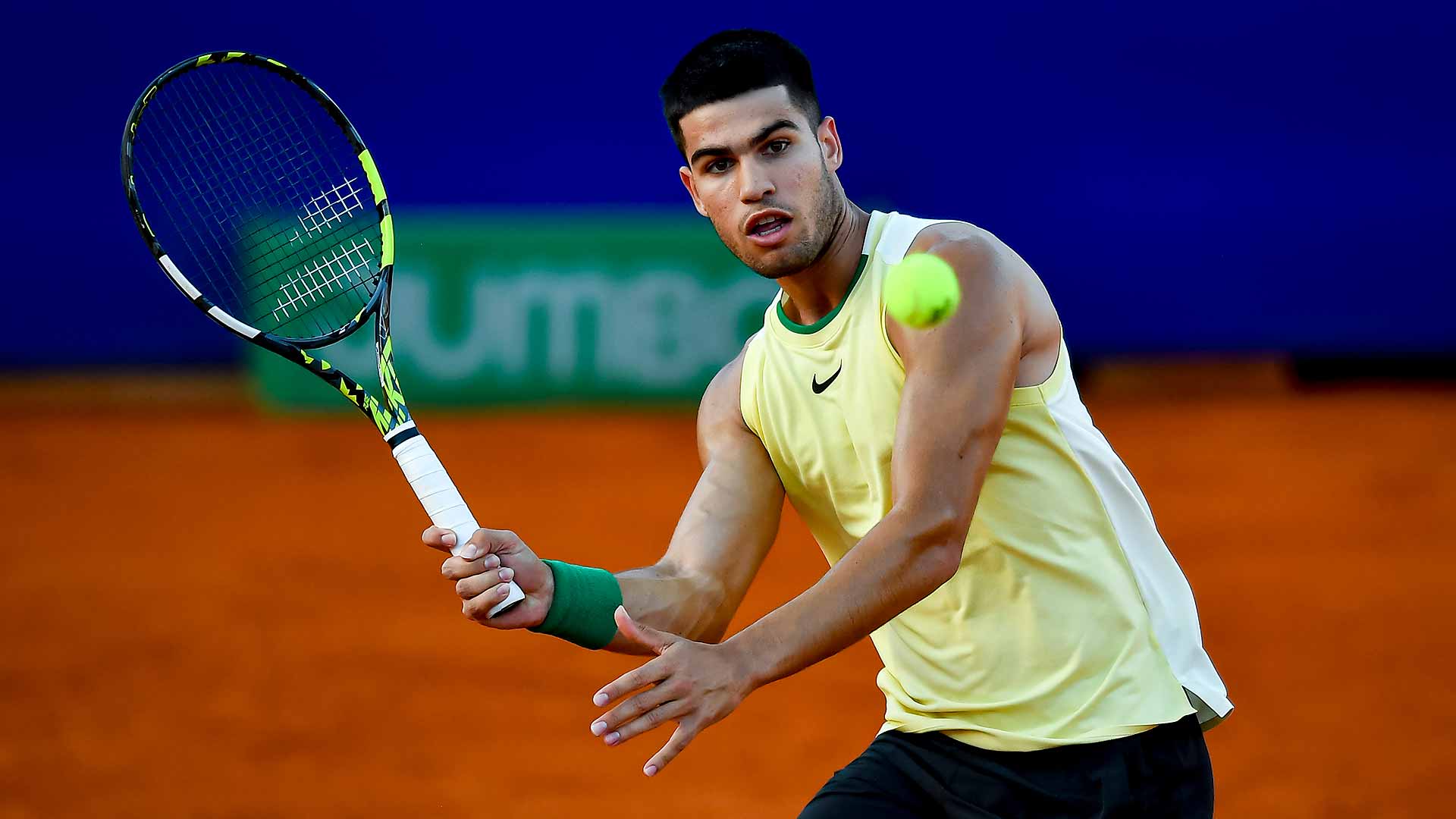Carlos Alcaraz makes winning clay return to start Buenos Aires title