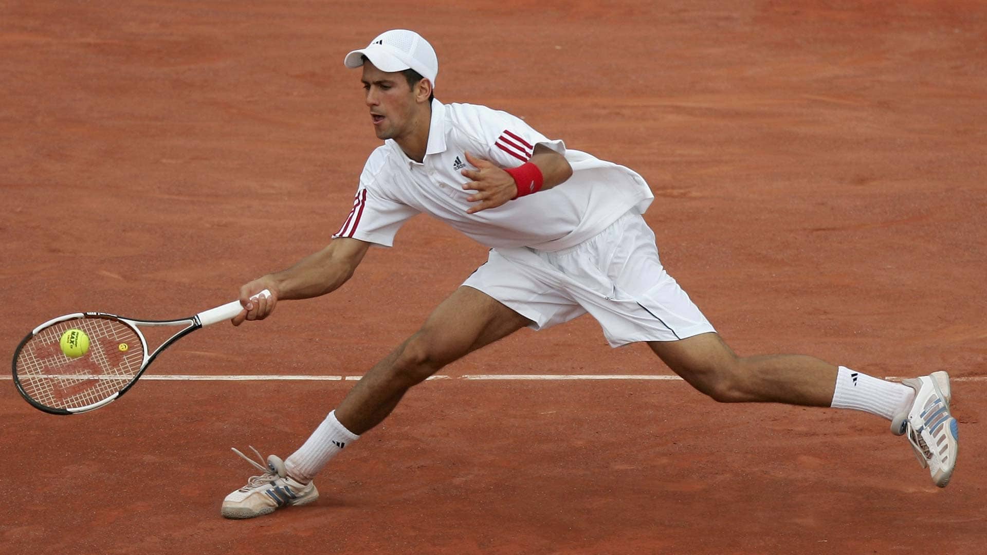 <a href='https://www.atptour.com/en/players/novak-djokovic/d643/overview'>Novak Djokovic</a>