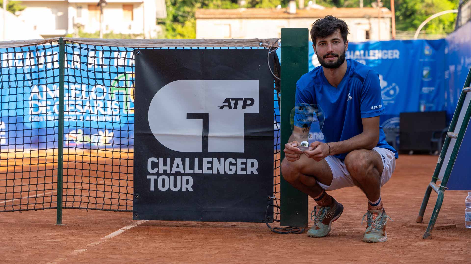 <a href='https://www.atptour.com/en/players/titouan-droguet/d0dw/overview'>Titouan Droguet</a> wins the Challenger 75 event in Francavilla al Mare.