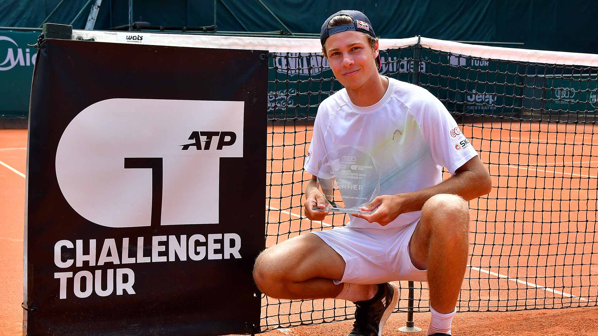 Joel Schwaerzler claims his first ATP Challenger Tour title in Skopje, Macedonia.