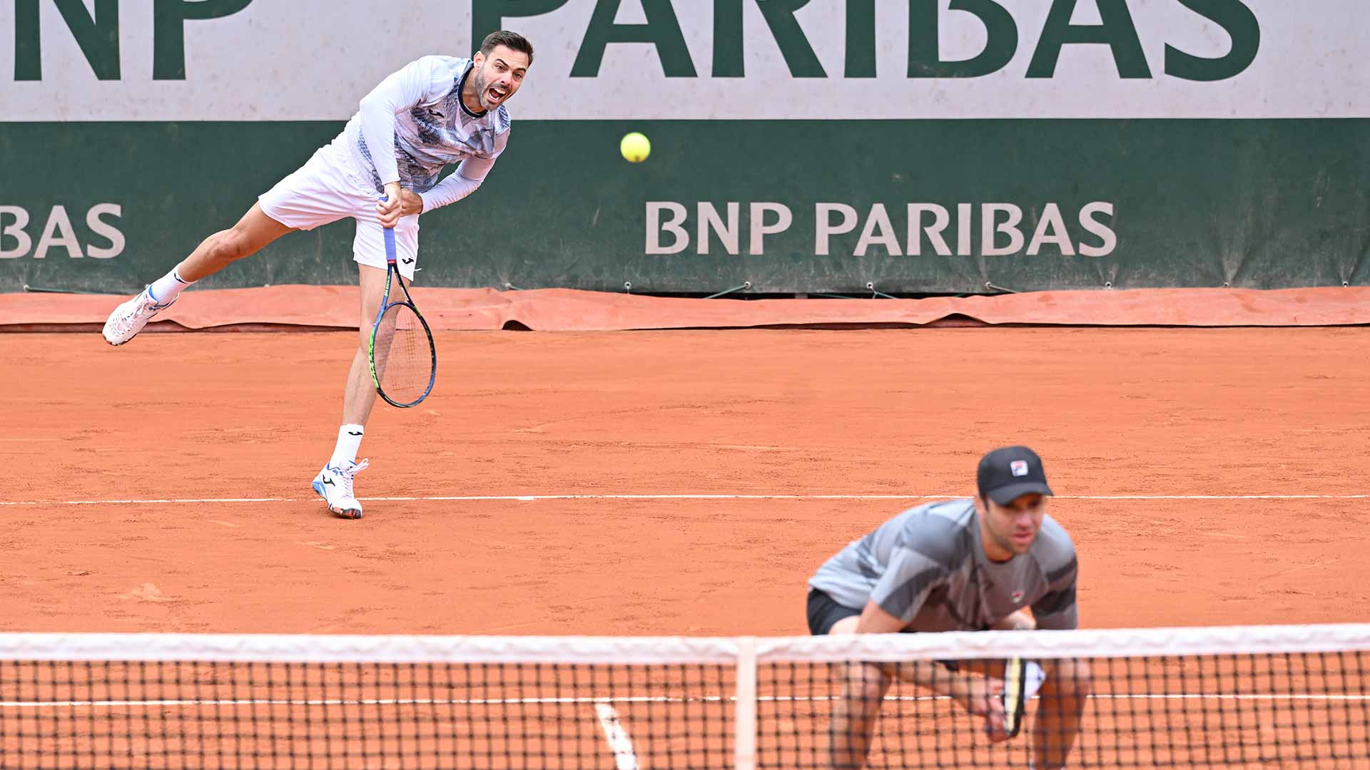 Marcel Granollers y Horacio Zeballos este sábado en París.