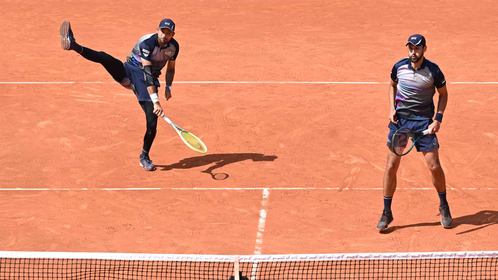 Arevalo/Pavic oust top seeds Granollers/Zeballos to reach Roland Garros final