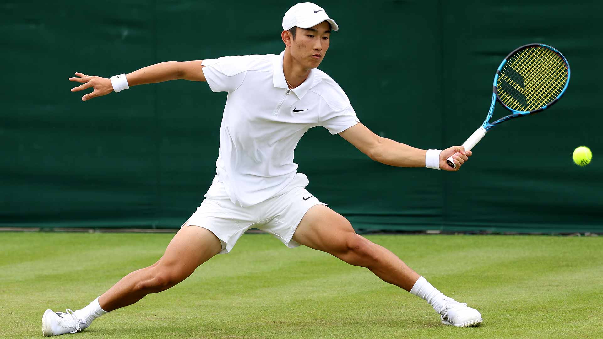 Shang Juncheng becomes the first Chinese man in the Open Era to win a match at Wimbledon.