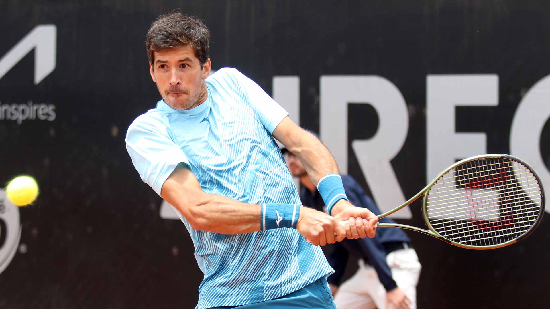 <a href='https://www.atptour.com/en/players/facundo-mena/mj98/overview'>Facundo Mena</a> in action at the Bogota Challenger.