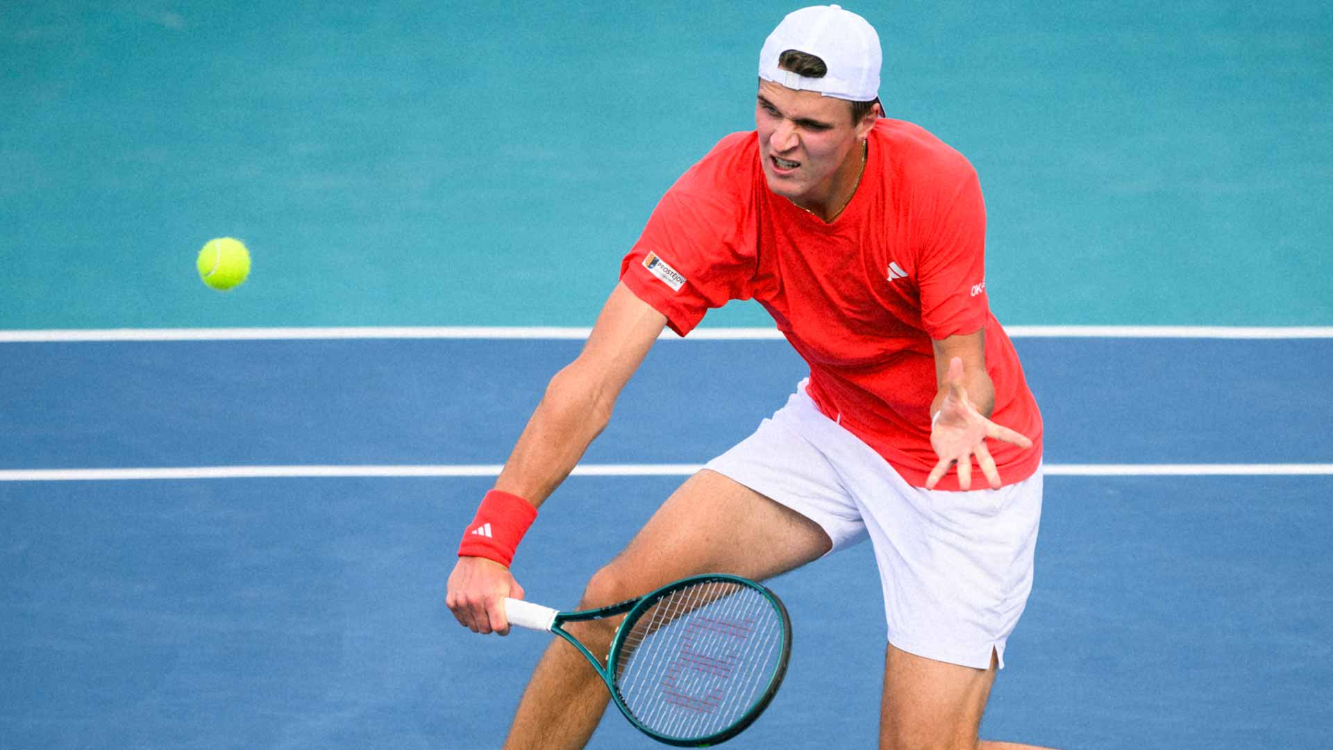 <a href='https://www.atptour.com/es/players/jakub-mensik/m0ni/overview'>Jakub Mensik</a> during Cap Cana action Wednesday.